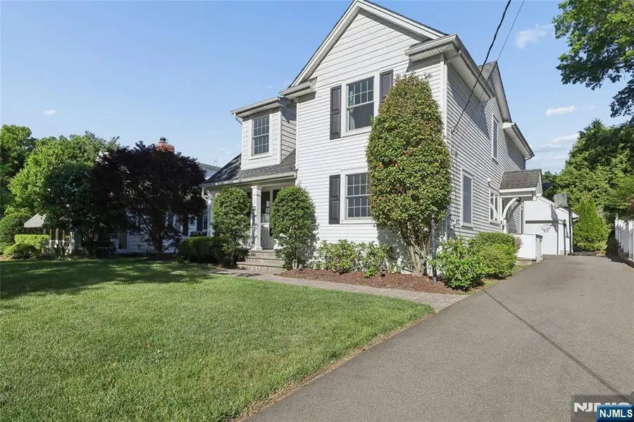 179 Lakewood Avenue, Ho Ho Kus, NJ 07423 - #2