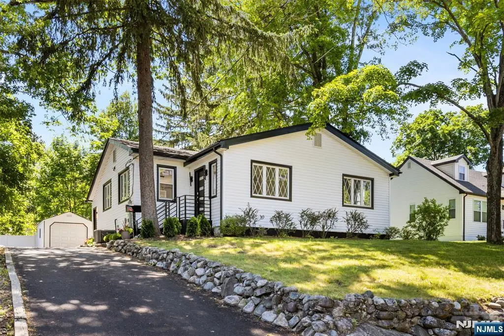 137 Myrtle Avenue, Allendale, NJ 07401 - #1