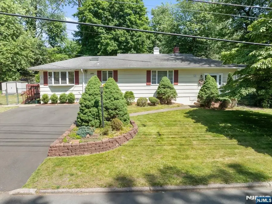 22 Lake Street, Hillsdale, NJ 07642 - #2