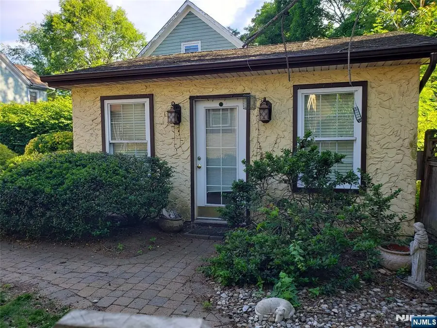 216 N Ross Place, Ho Ho Kus, NJ 07423 - #3