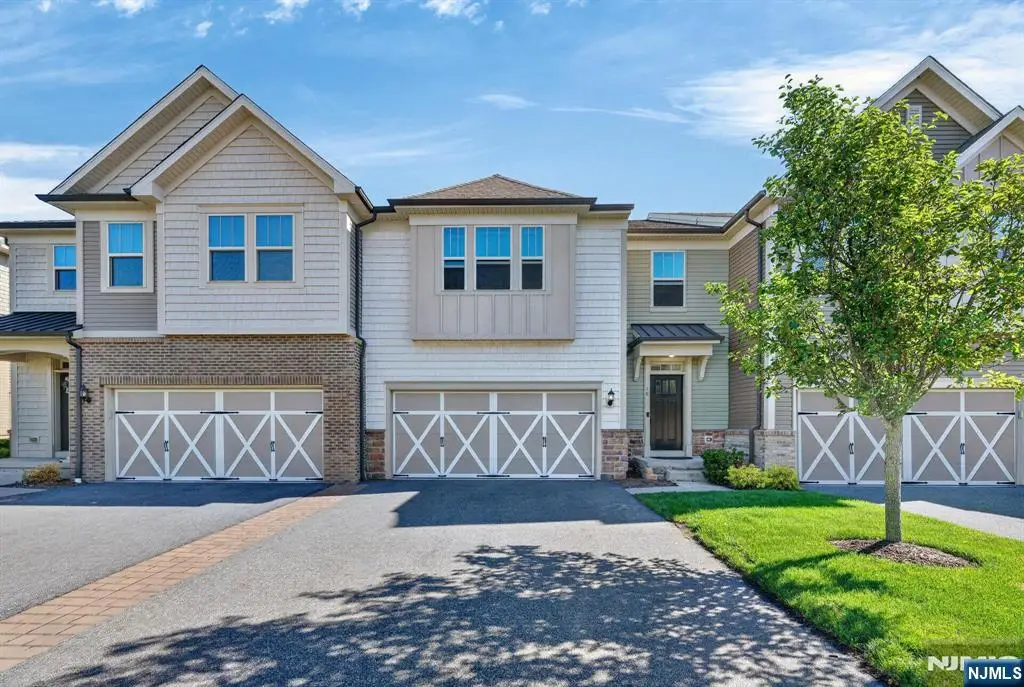 18 Winfield Drive 802, Woodcliff Lake, NJ 07677 - #1