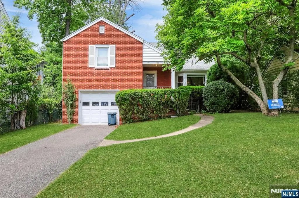 711 Rutland Avenue, Teaneck, NJ 07666 - #1