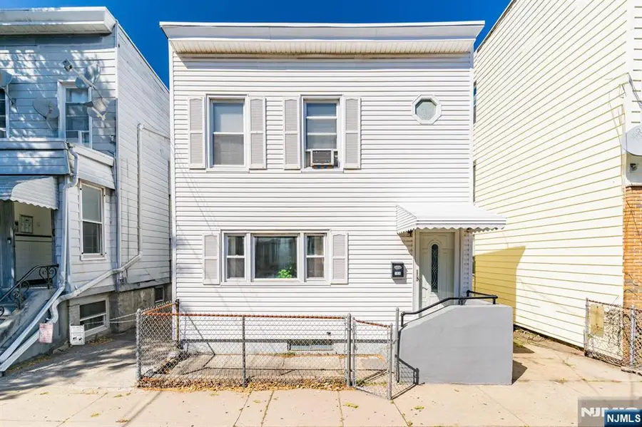 164 Hopkins Avenue, Jersey City, NJ 07306 - #2