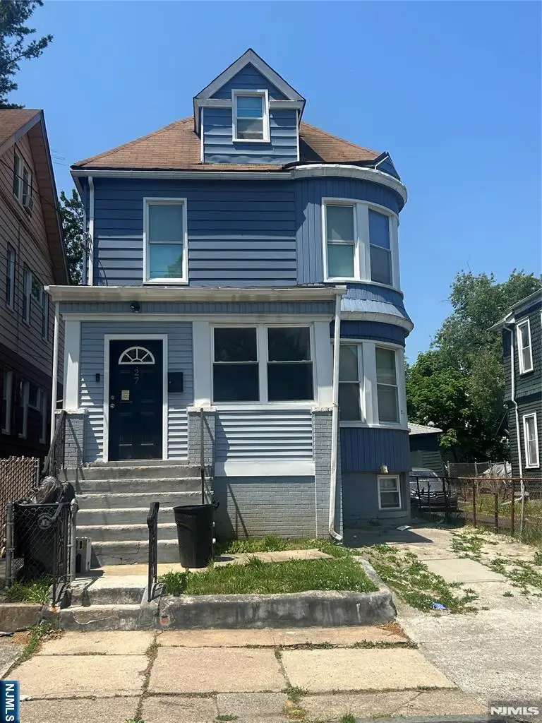 27 Richelieu Terrace, Newark, NJ 07106 - #1