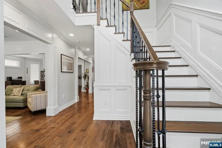 1077 Anderson, Fort Lee, NJ 07024 - #3