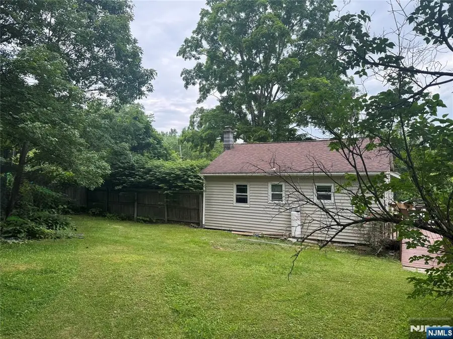 9 Camille Drive, Lake Hopatcong, NJ 07849 - #3