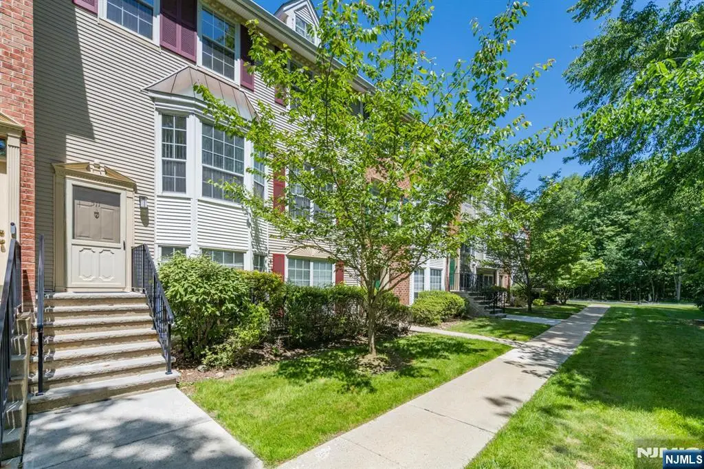 511 Quince Court, Mahwah, NJ 07430 - #1