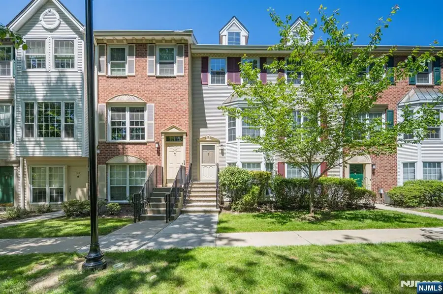 511 Quince Court, Mahwah, NJ 07430 - #2