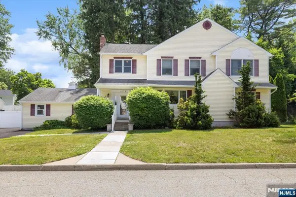 583 Brookside Avenue, Oradell, NJ 07649