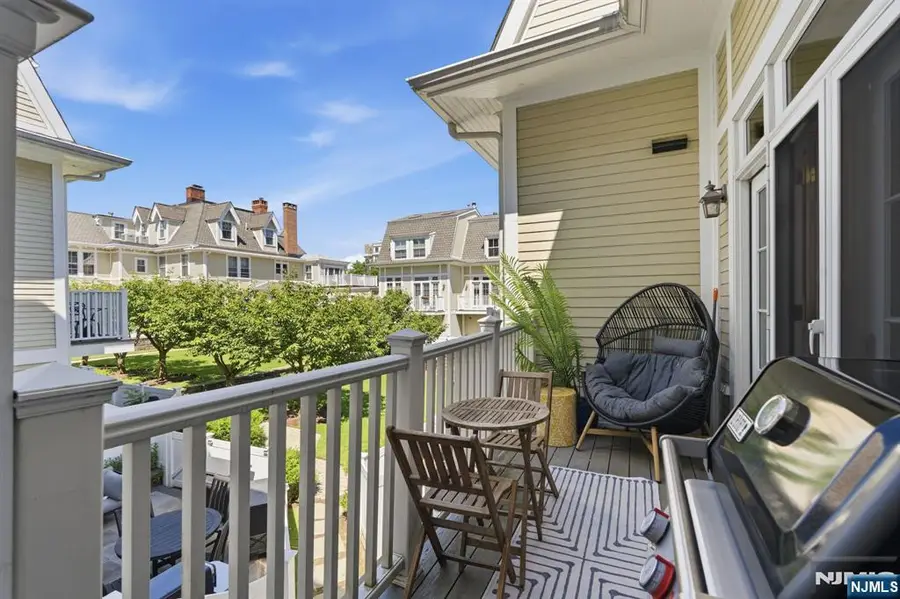 66 S Fullerton Avenue 8, Montclair, NJ 07042 - #3