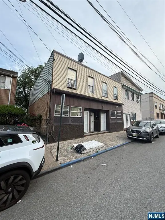 390 Totowa Avenue, Paterson, NJ 07502 - #2