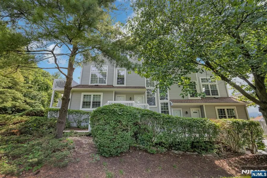 7 Eagles Notch Drive 4, Englewood, NJ 07631 - #2