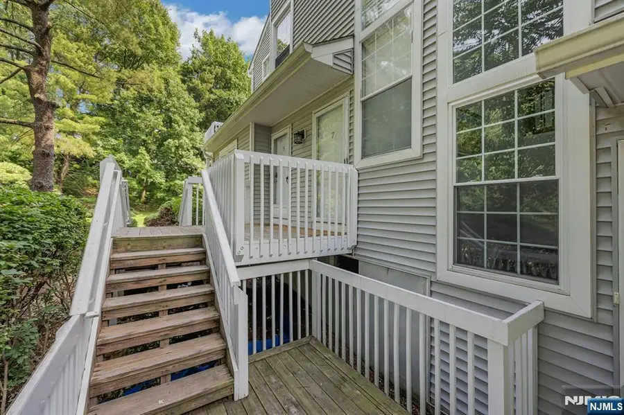 7 Eagles Notch Drive 4, Englewood, NJ 07631 - #3