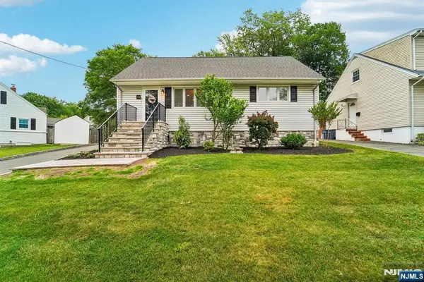 13 Crane Terrace, Verona, NJ 07044