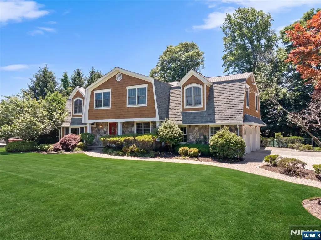 47 Blueberry Drive, Woodcliff Lake, NJ 07677 - #1