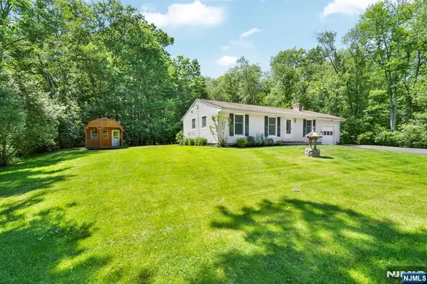 3 Midland Road, Montville Township, NJ 07045