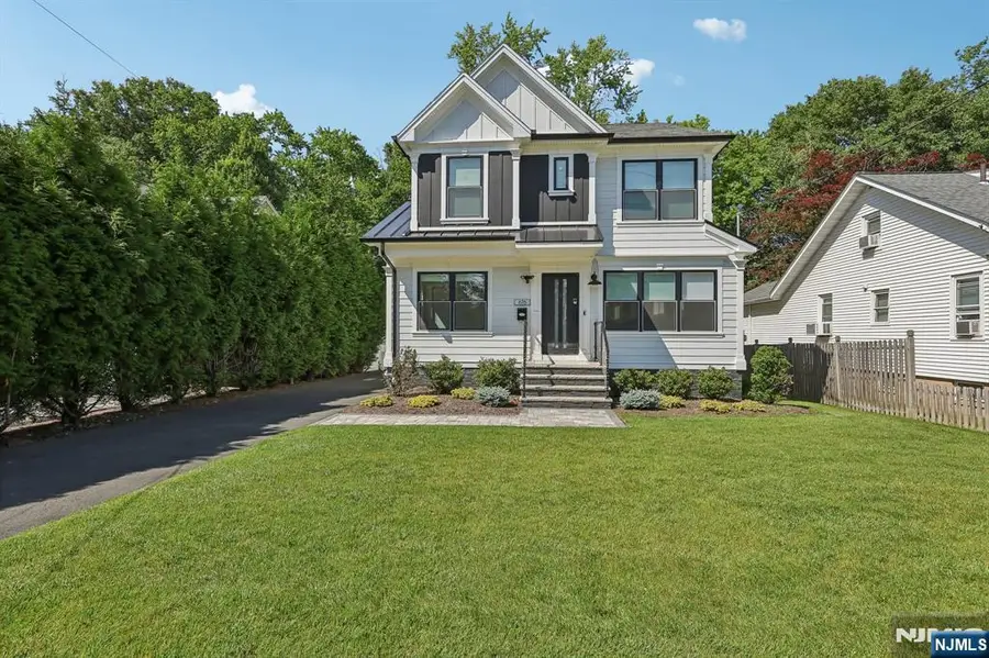 676 Ridgewood Avenue, Oradell, NJ 07649 - #2