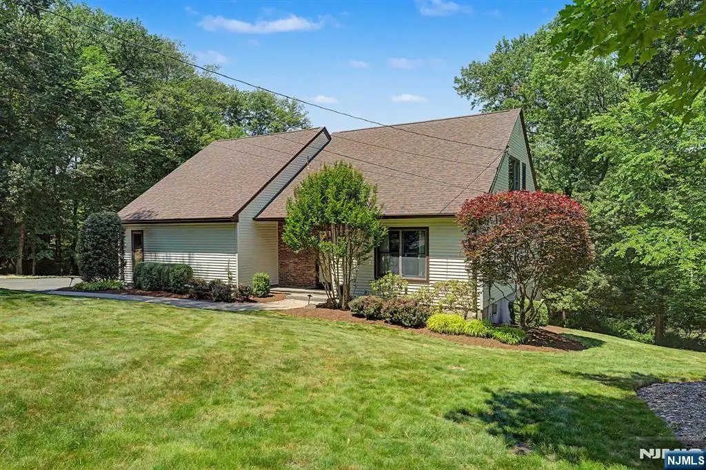 829 Ramapo Valley Road, Oakland, NJ 07436 - #1