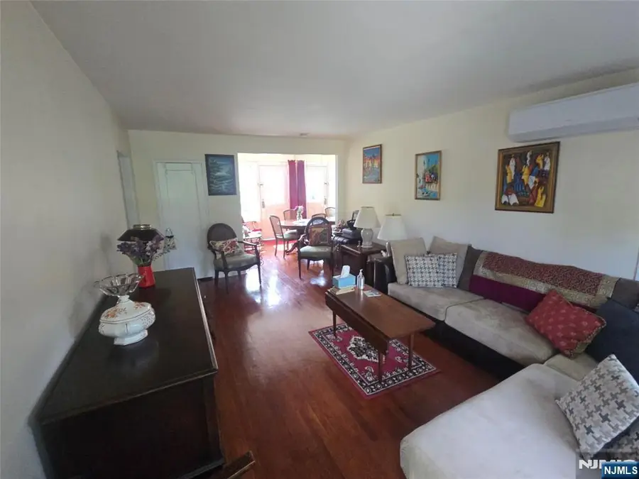 152 Boyden Avenue A, Maplewood, NJ 07040 - #2