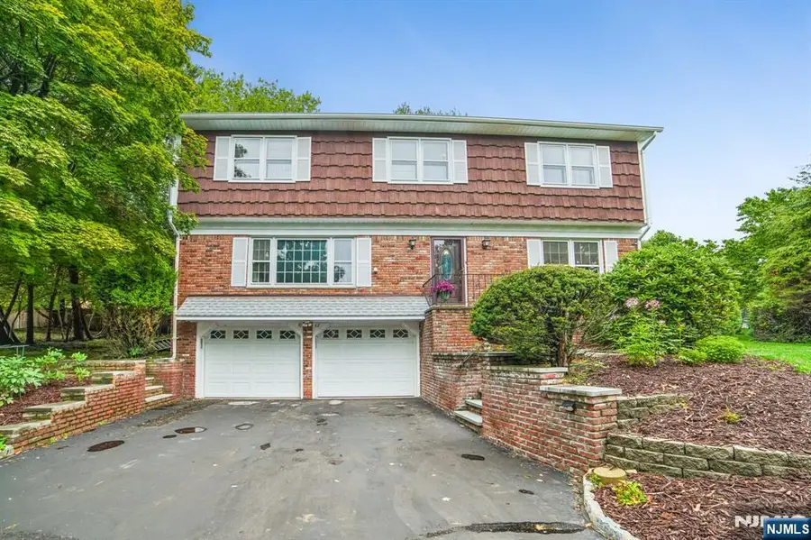 42 Collins Avenue, Ramsey, NJ 07446 - #2
