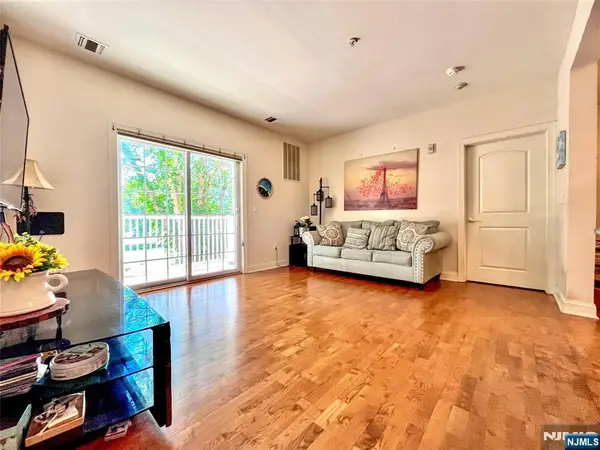2113 Windsor Park Court #113, Englewood, NJ 07631