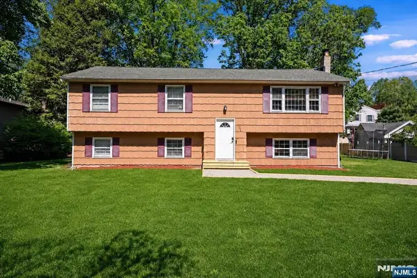 12 River Road, Jefferson Township, NJ 07438