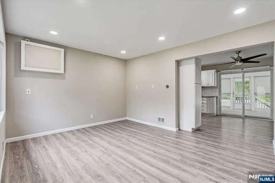 75 Fichter Street, Bloomingdale, NJ 07403 - #3