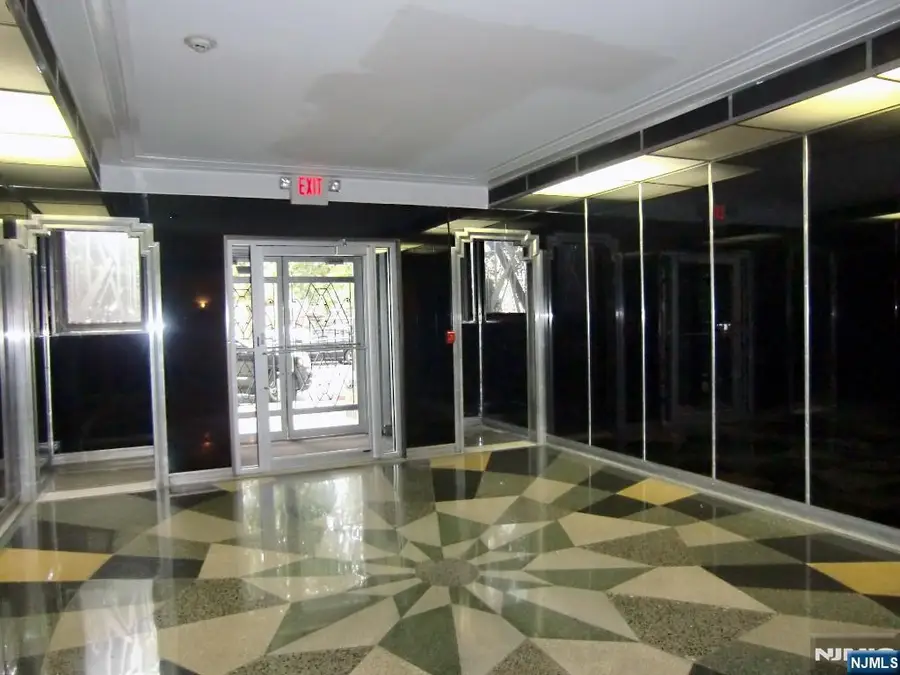 7427 Boulevard East a, North Bergen, NJ 07047 - #2