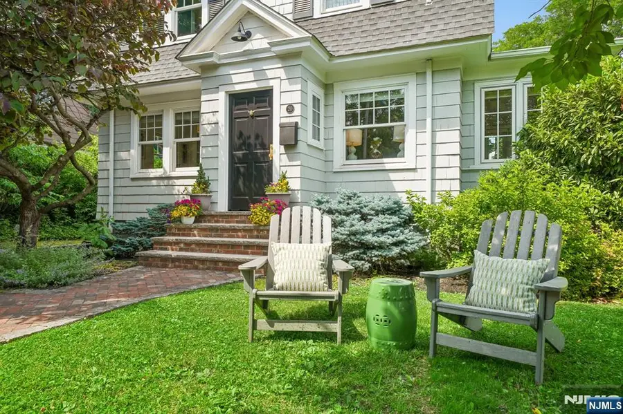 20 Euclid Place, Montclair, NJ 07042 - #3