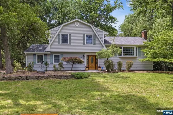 507 Terhune Terrace, Wyckoff, NJ 07481