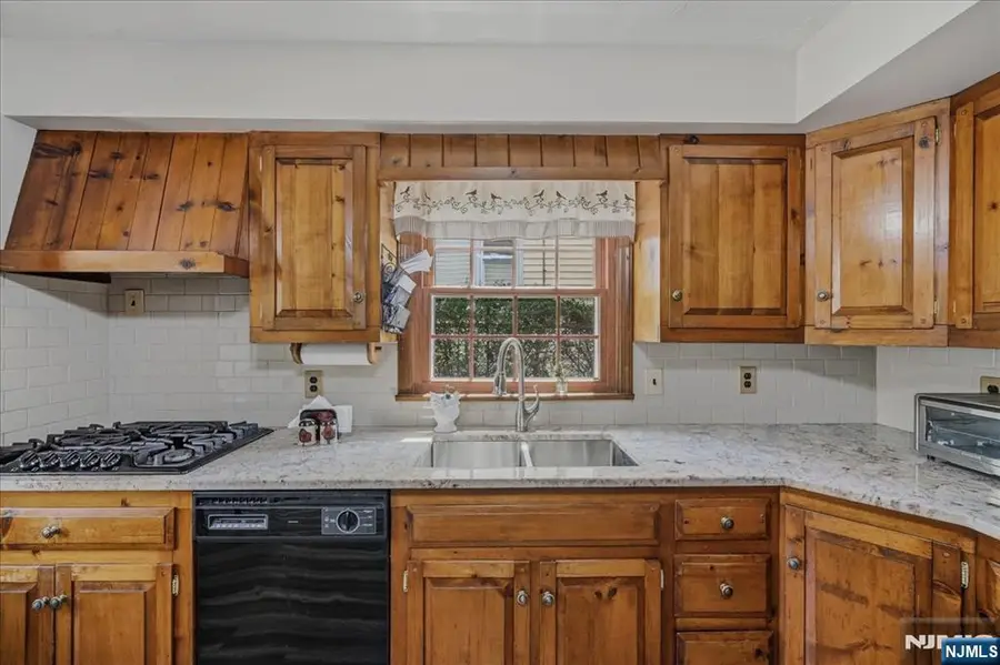 85 Stewart, Kearny, NJ 07032 - #3