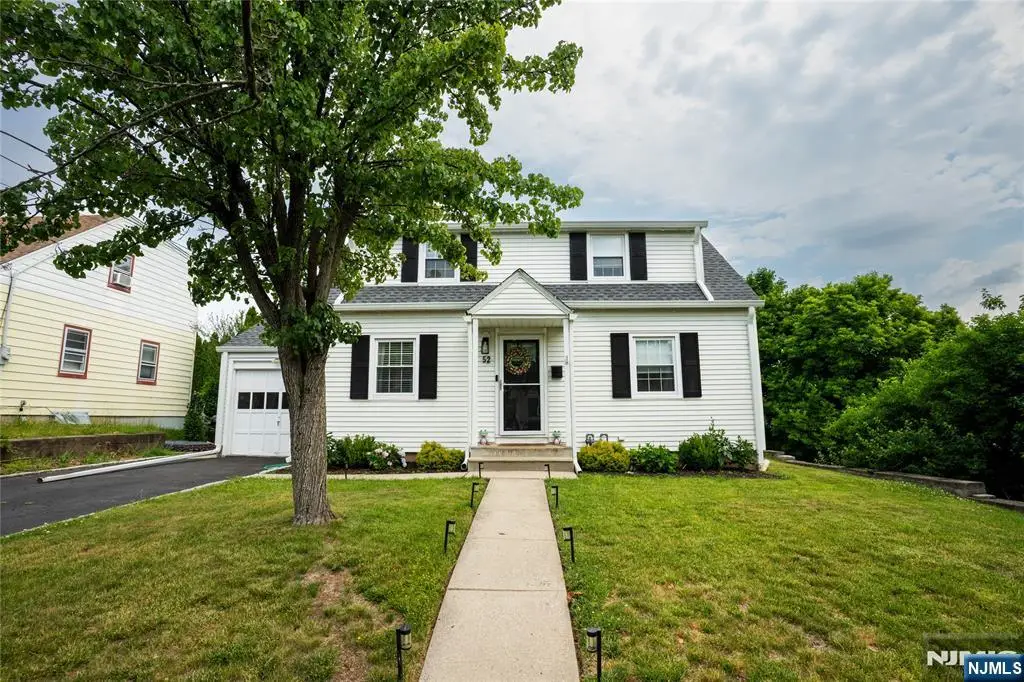 52 Knollwood Terrace, Clifton, NJ 07012 - #1