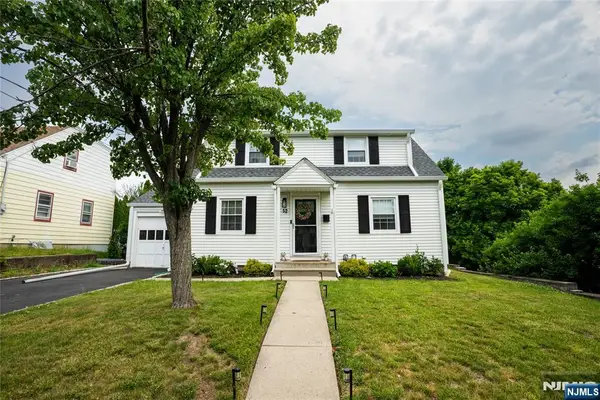 52 Knollwood Terrace, Clifton, NJ 07012