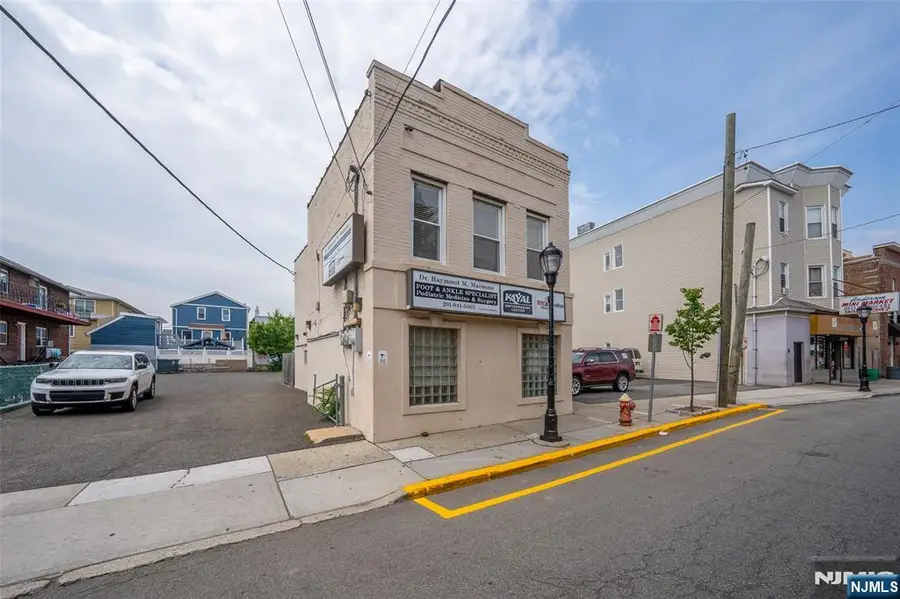 89 Anderson Avenue, Fairview, NJ 07022 - #2