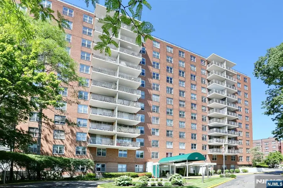 301 Beech Street 2H, Hackensack, NJ 07601 - #2