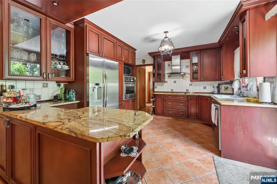 17 River Drive, Elmwood Park, NJ 07407 - #2