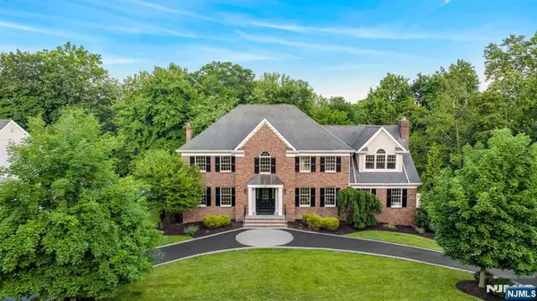 312 Saw Mill Lane, Wyckoff, NJ 07481