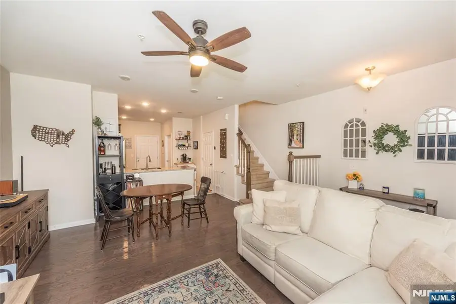 114 Wesmont Drive 4006, Wood Ridge, NJ 07075 - #3