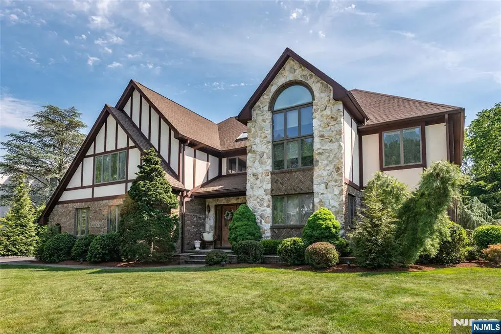 13 Fox Run, North Caldwell, NJ 07006 - #1