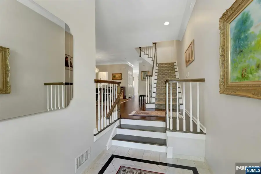 143 Stonegate Trail 44, Cresskill, NJ 07626 - #3