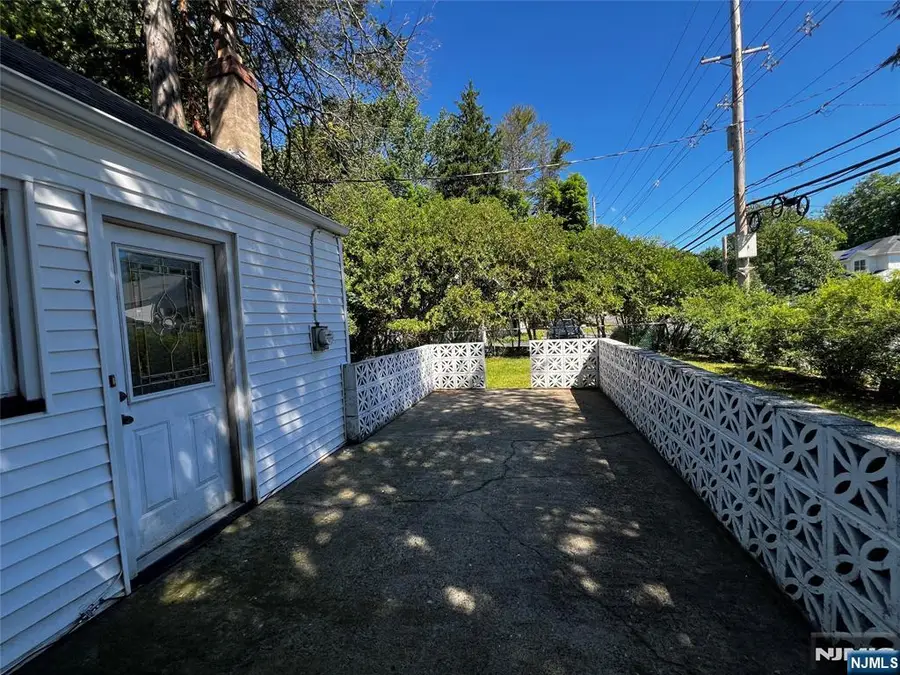 4 Beverly Road, Glen Rock, NJ 07452 - #3