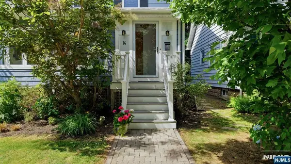 14 Gray Street, Montclair, NJ 07042