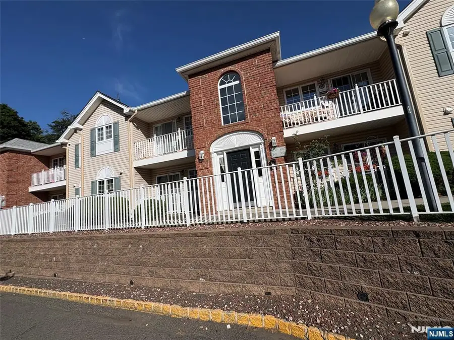 105 Roseland Avenue 1601, Caldwell, NJ 07006 - #2