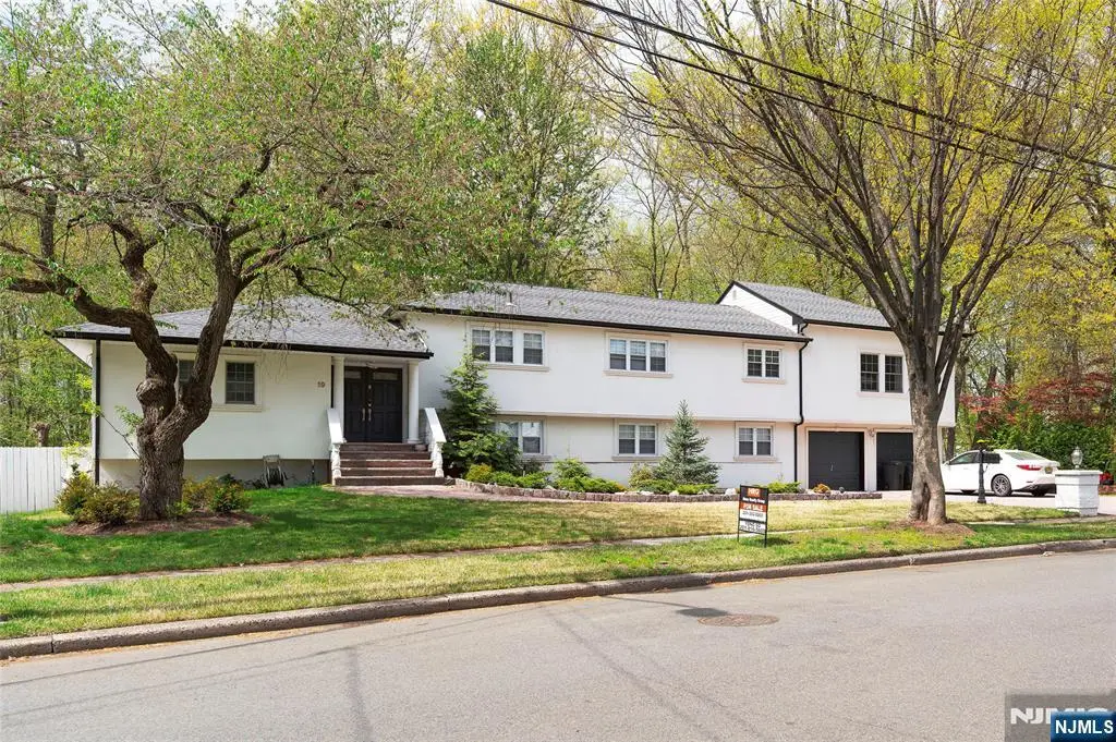 19 Coles Court, River Edge, NJ 07661 - #1