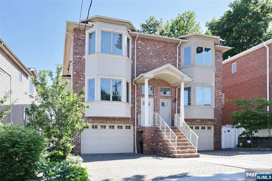 423 Lafayette Avenue, Cliffside Park, NJ 07010 - #2