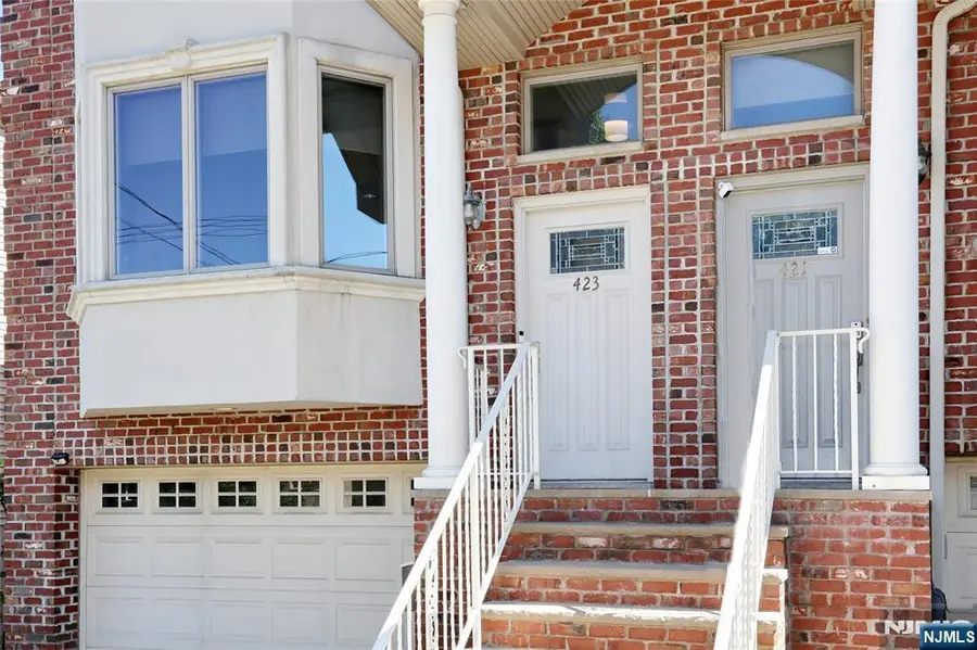 423 Lafayette Avenue, Cliffside Park, NJ 07010 - #3