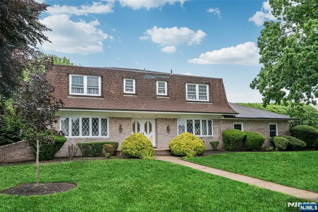 7 Glendale Lane, Fairfield, NJ 07004 - #1
