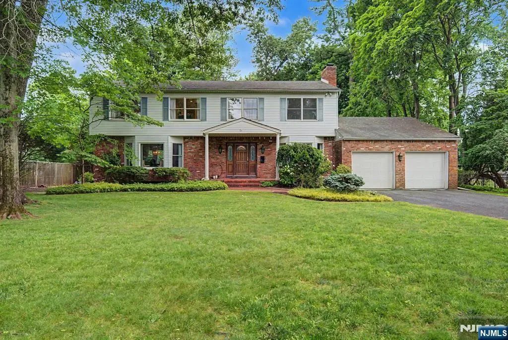 10 Marcotte Lane, Tenafly, NJ 07670 - #1