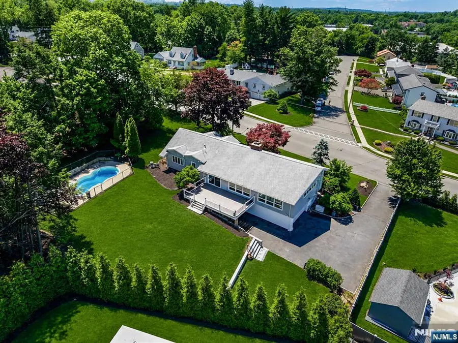 128 Beverly Road, Fairfield, NJ 07004 - #2