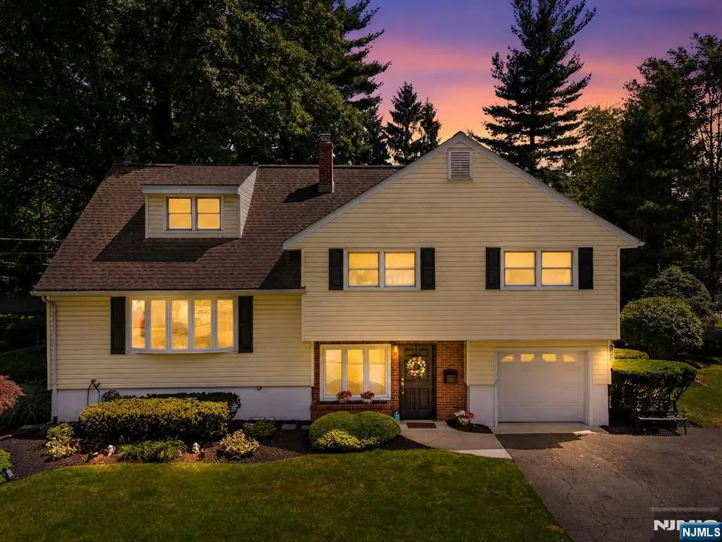 13 Gritman Court, Westwood, NJ 07675 - #1